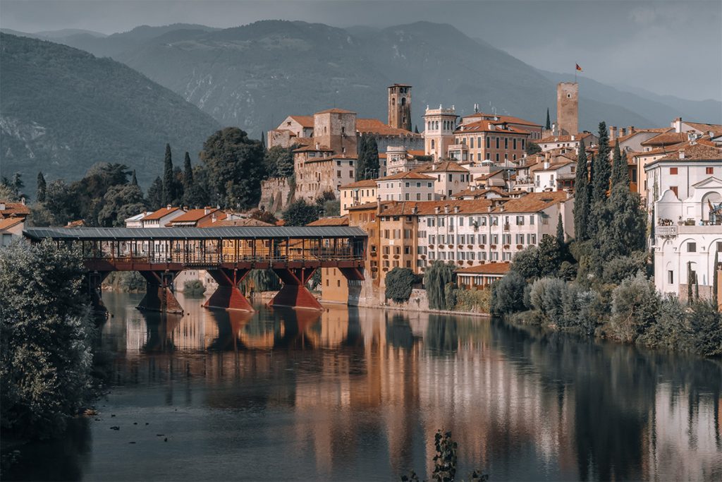 Bassano del Grappa Ponte degli Alpini sul fiume Brenta